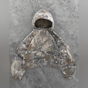 Akimbo Camo Hoodie